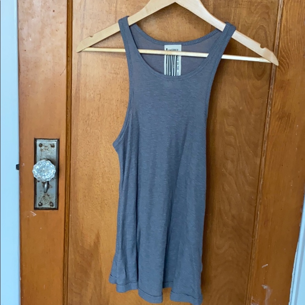 Free People gray basic tank - Picture 2 of 3